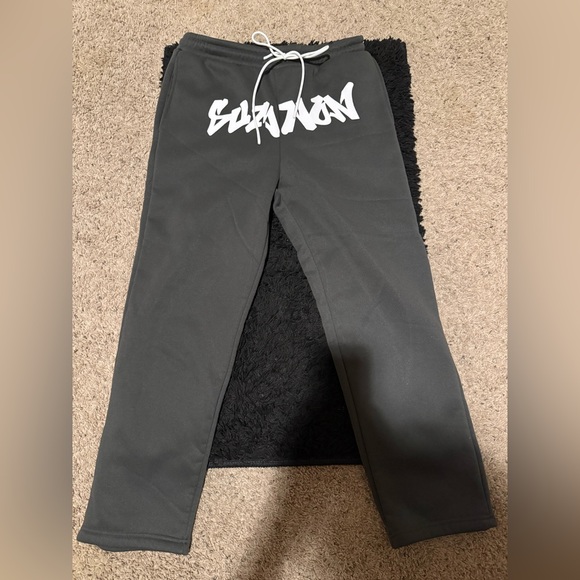 Sumwon Studios Grey & White Pants size Medium - Picture 2 of 4